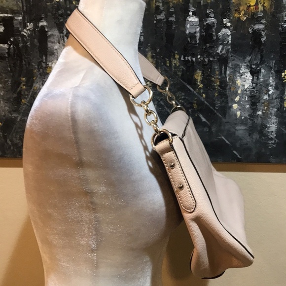 Kate Spade Cream Pebble Leather Pre-Owned Shoulder Bag w/Chainlink Detailing - Picture 4 of 16